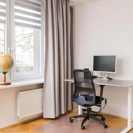 Apartament Plac Zbawiciela Modern By Bookinghost *