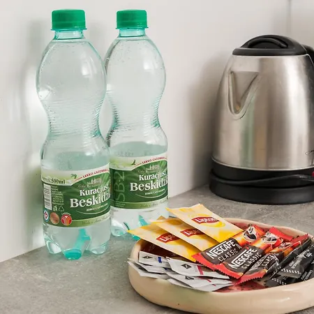 Plac Zbawiciela Modern By Bookinghost * Varsó