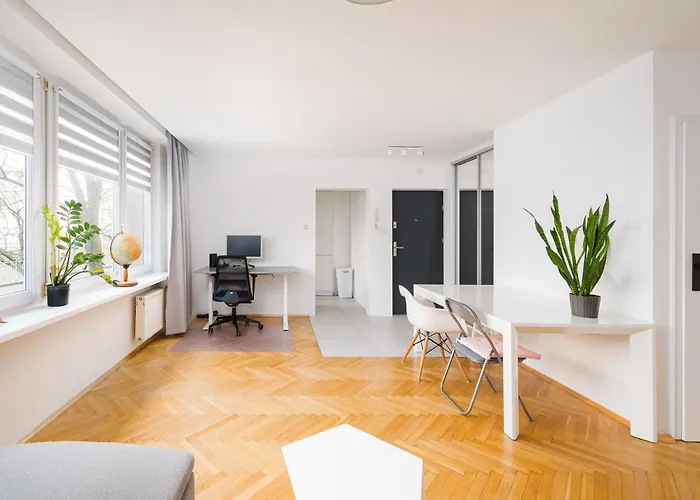 Apartament Plac Zbawiciela Modern By Bookinghost *