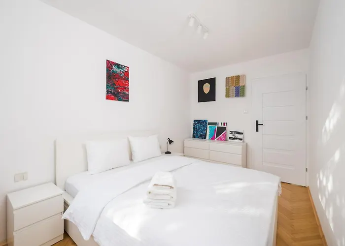 Plac Zbawiciela Modern By Bookinghost Apartament Warszawa