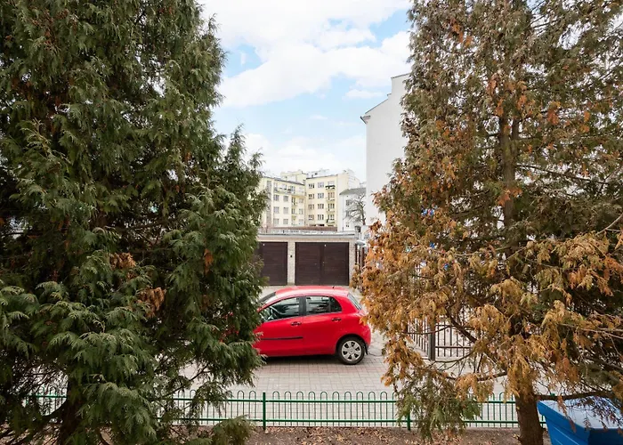 Plac Zbawiciela Modern By Bookinghost * Varsavia