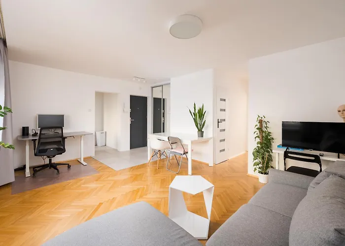 Apartament Plac Zbawiciela Modern By Bookinghost