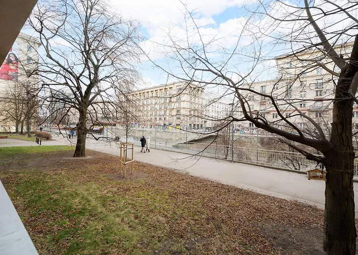 Apartament Plac Zbawiciela Modern By Bookinghost Warszawa