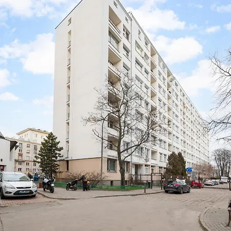 Plac Zbawiciela Modern Warsaw
