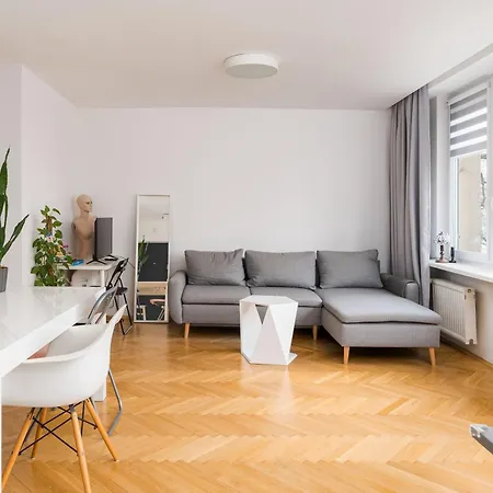 Plac Zbawiciela Modern Apartment