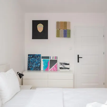 Plac Zbawiciela Modern Apartment Warsaw