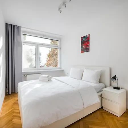 Plac Zbawiciela Modern Apartment Warsaw